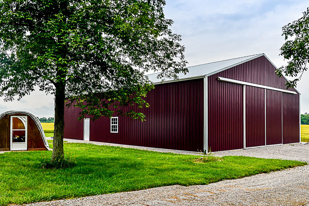 100x100 AgricultUral Pole barn KITS