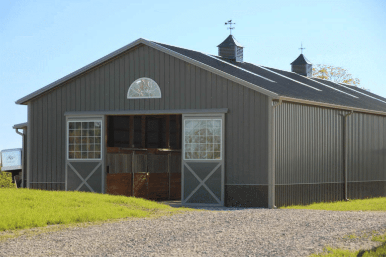 28x30 equestrian pole barn for horses in ohio