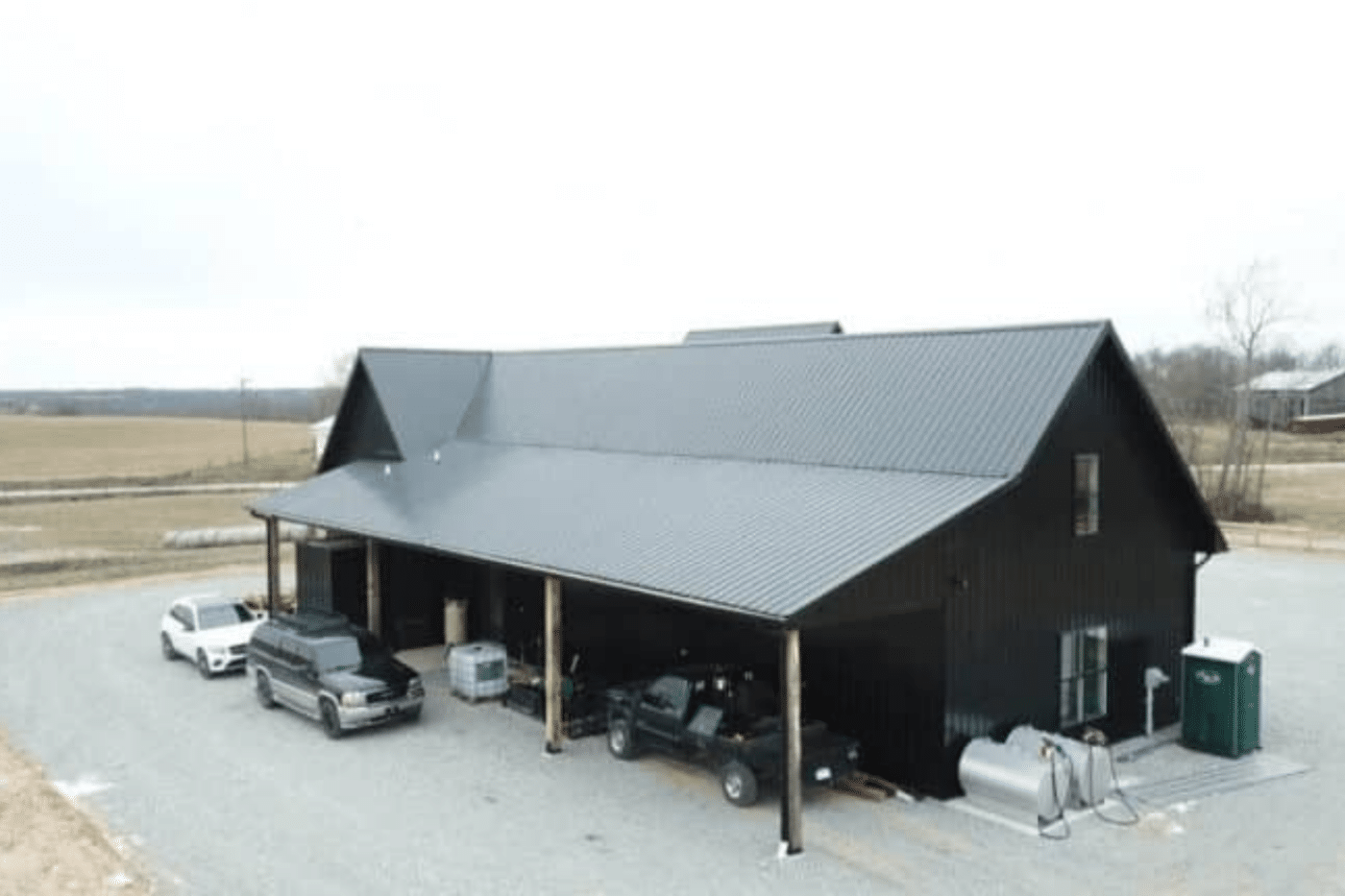 30x40 black barndominium pole barn in ohio