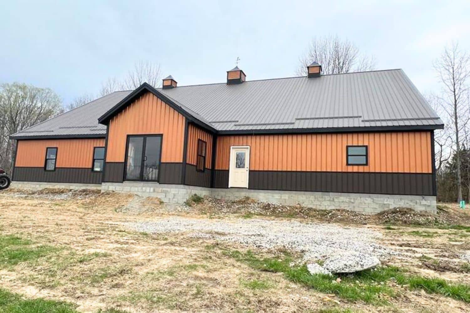 commercial 30x100 pole barn