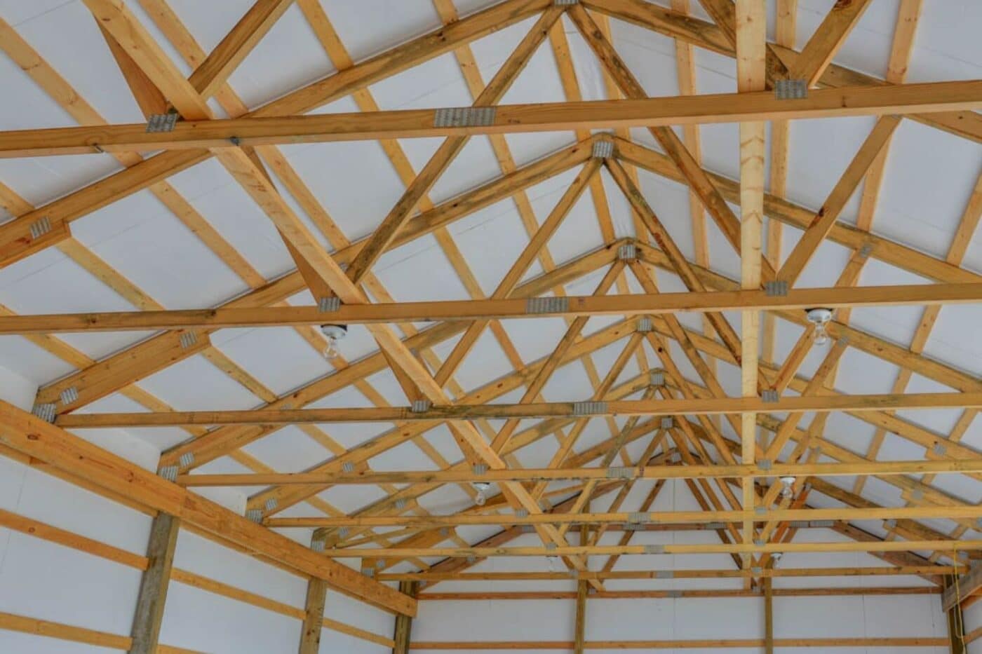roof trusses for a 50x80 agricultural pole barn garage kit